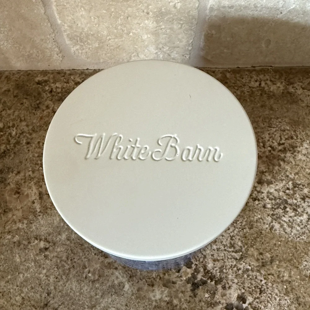 Bath Body Works White Barn Candle Cuddle ‎ Weather 3 WICK 14.5 OZ Rare HTF